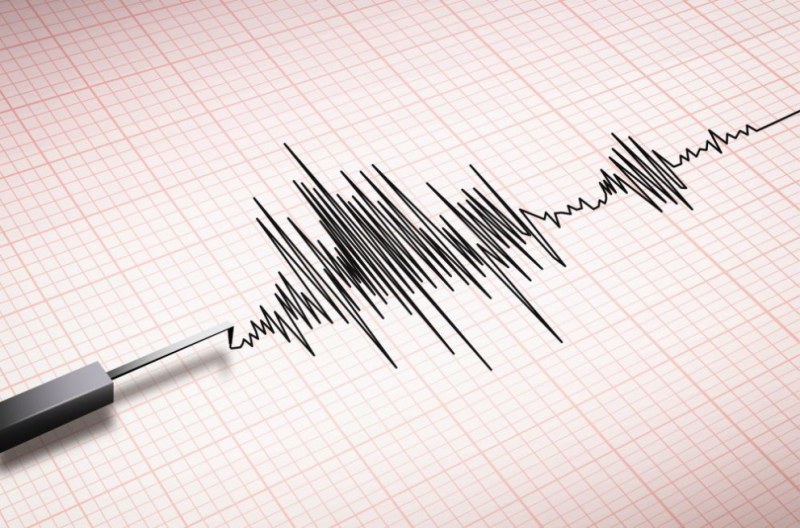 Земетресение с магнитуд 5 1 разтърси град Измир съобщи турската Служба