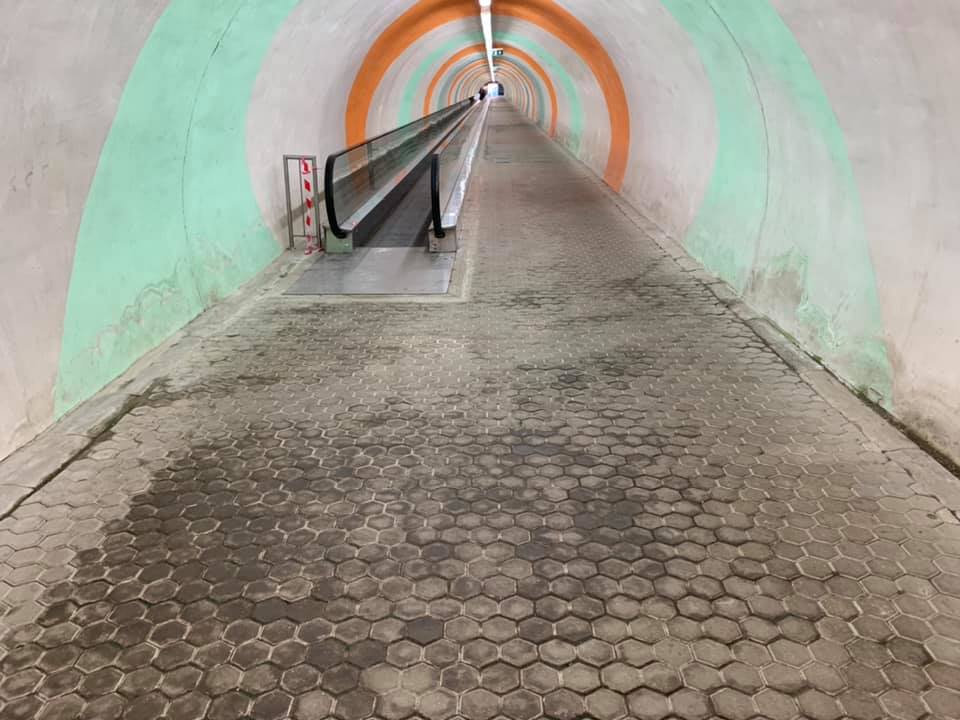 Протече пешеходният тунел на метростанция Интер експо център Цариградско