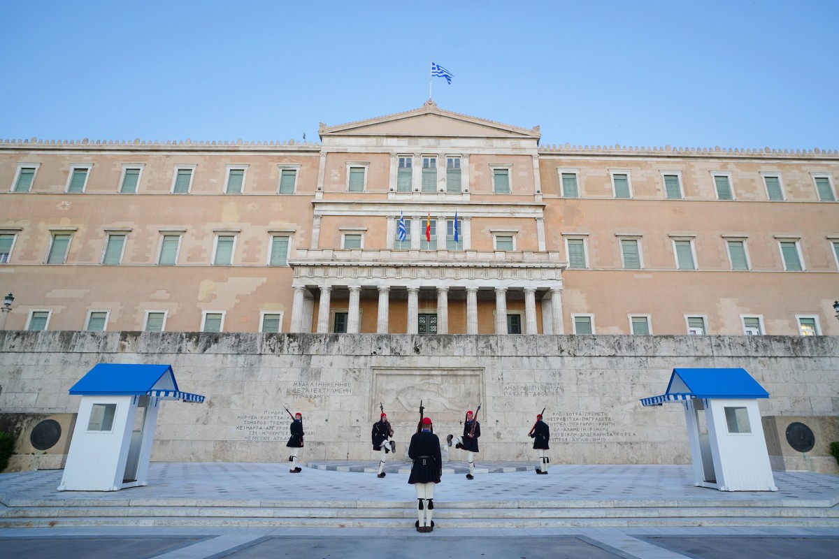 Гърция води активна рекламна политика за привличане на туристи. Влизането