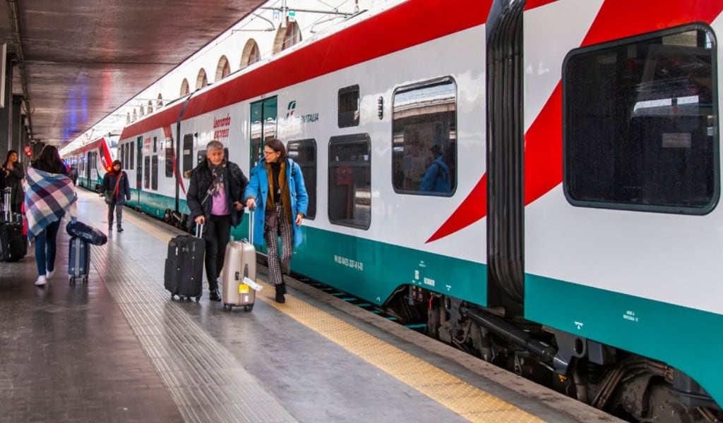 Италианските държавни железници ще пуснат в началото на април свободни