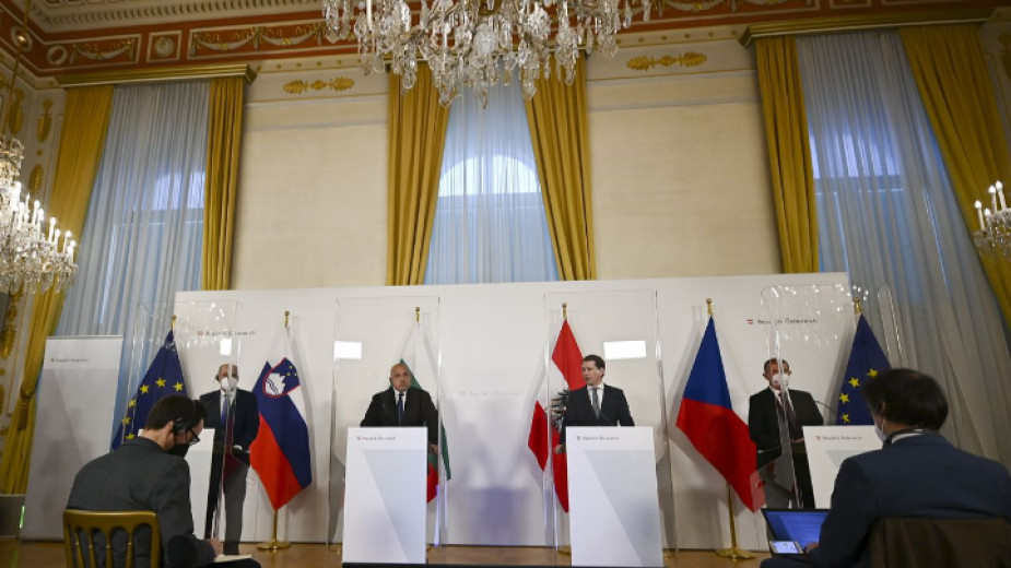 Австрийският канцлер Себастиан Курц съобщи че е постигнал съгласие с