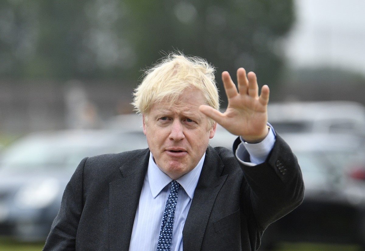 Британският премиер Борис Джонсън забърка пореден скандал с Европа след
