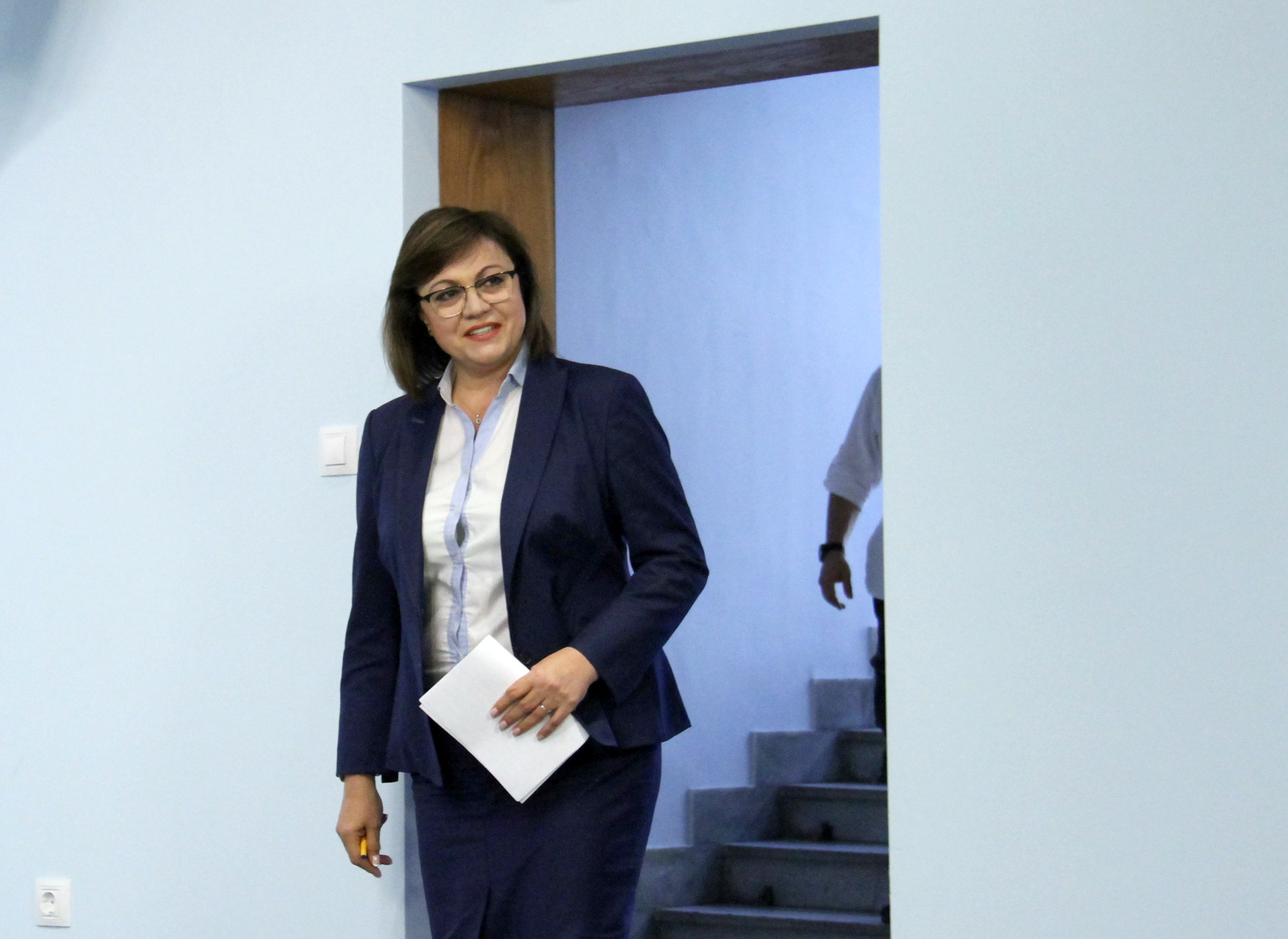 Председателят на БСП Корнелия Нинова ще има срещи на 10