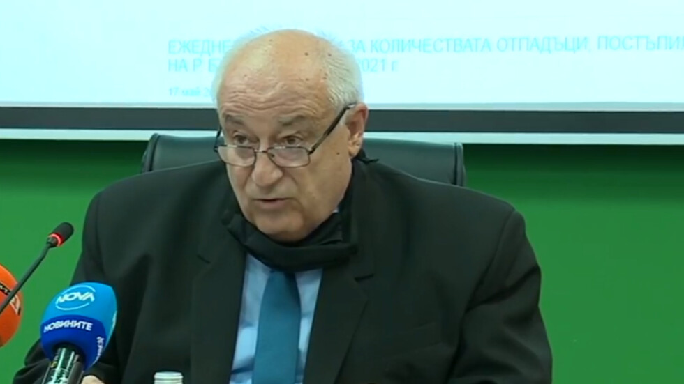 Министърът на екологията Асен Личев се оплака че в бюджета