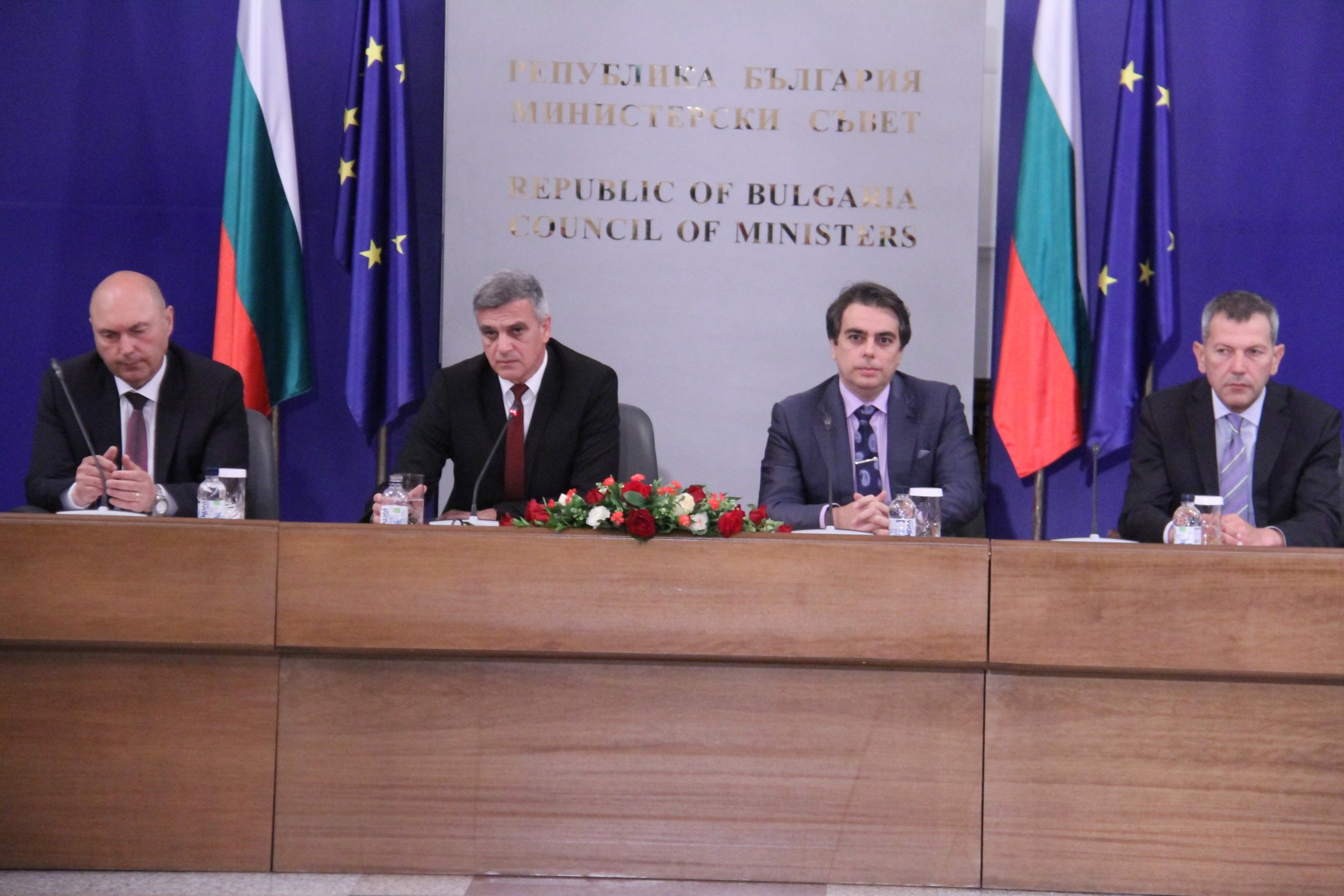 Служебният премиер Стефан Янев представи днес в Министерския съвет новите