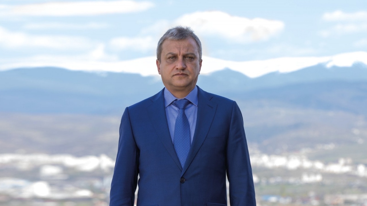 Новият кмет на Благоевград е от „Има такъв народ“. Преди