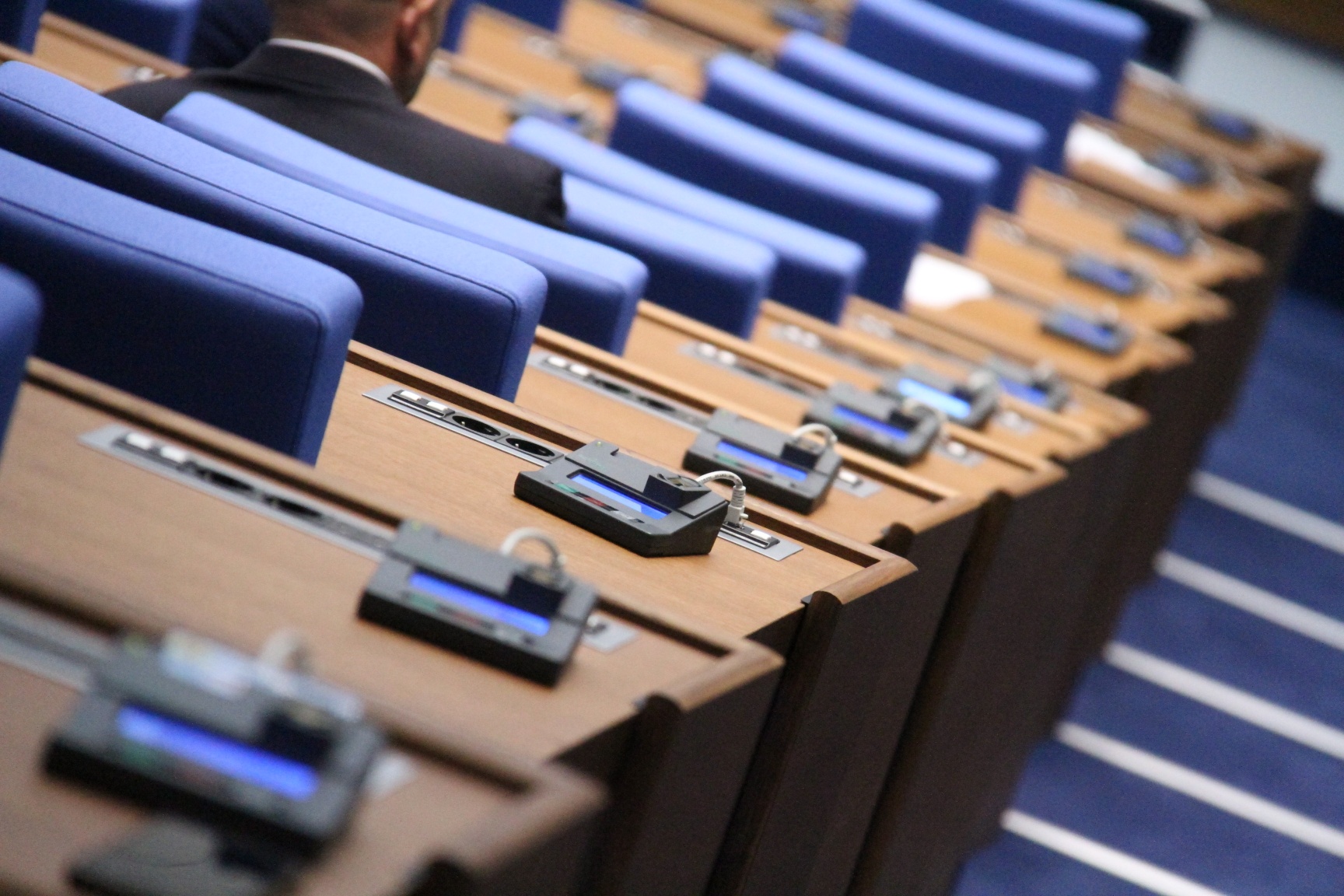 Депутатите гласуваха датата на президентските избори 14 ноември Без