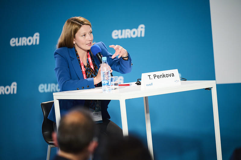 За поредна година евродепутатът Цветелина Пенкова е гост лектор на