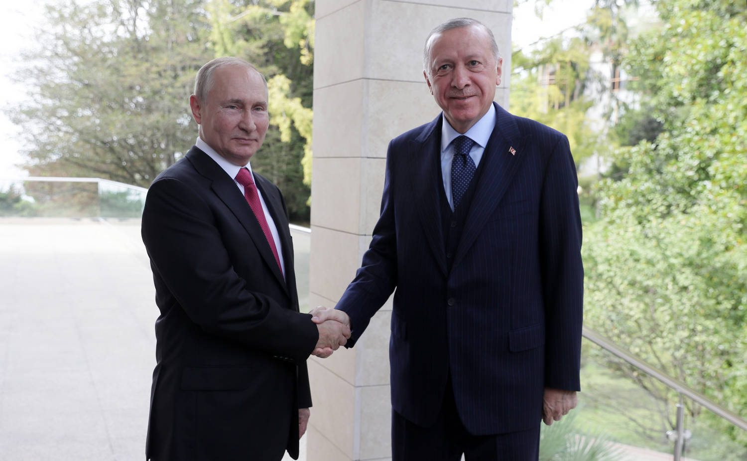 Рафаел ФахрутдиновЕдва напускайки Сочи след преговорите с Владимир Путин турският