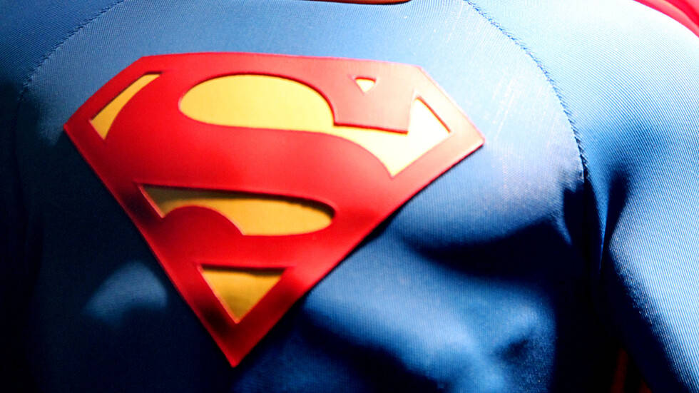 Ди Си Комикс обяви в понеделник че новият Супермен който