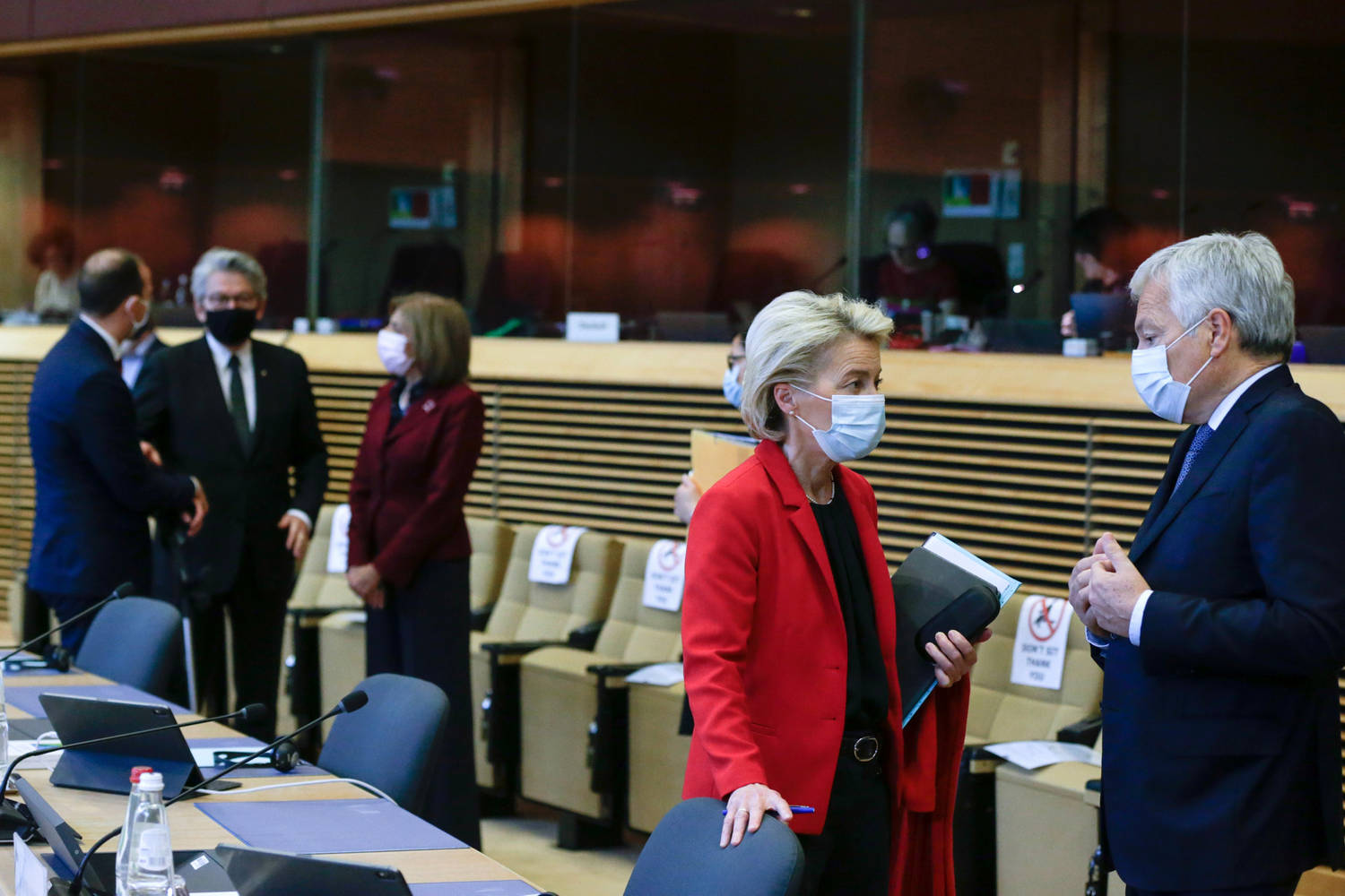 Председателката на Еврокомисията Урсула фон дер Лайен разговаря с белгийския
