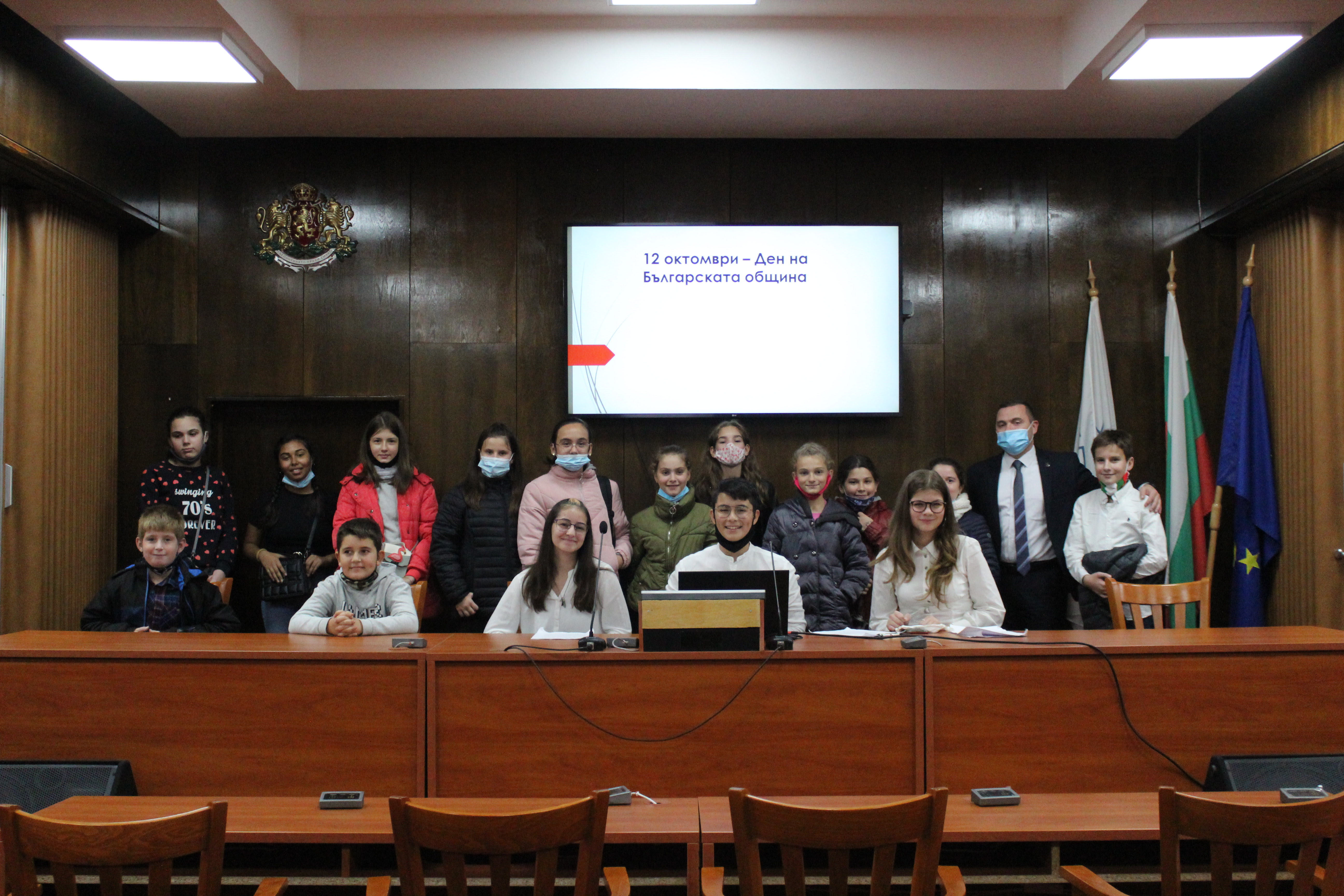 Ученици от Русе посетиха сградата на общината на пл. „Свобода“