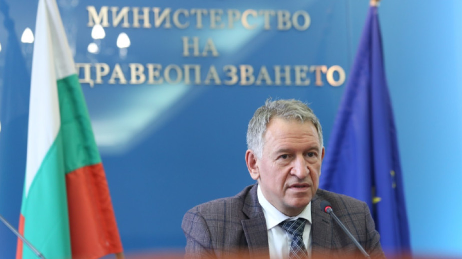 Стойчо Кацаров обявява до дни нови мерки срещу пандемията