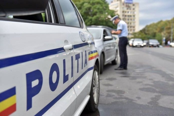 Румънското правителство от понеделник връща полицейския час през нощта и
