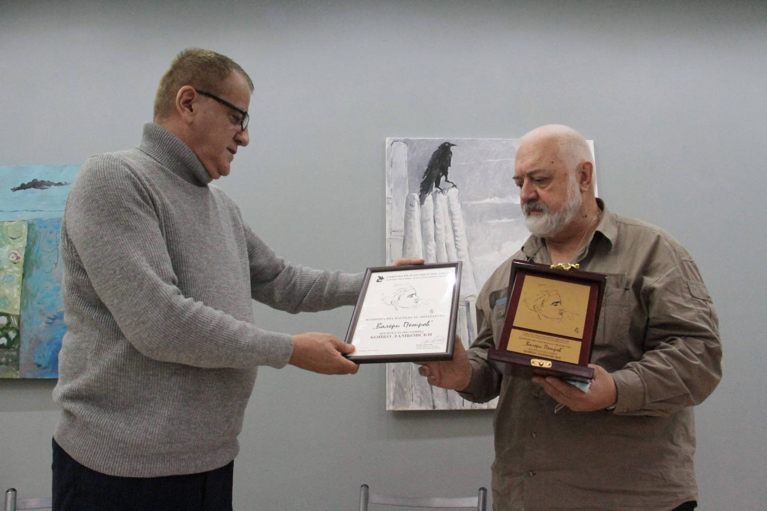 Поетът Бойко Ламбовски е новият носител на националната литературна награда