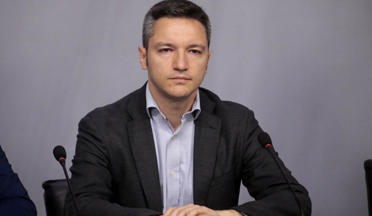 Водачът на листата на коалиция БСП за България Кристиан Вигенин