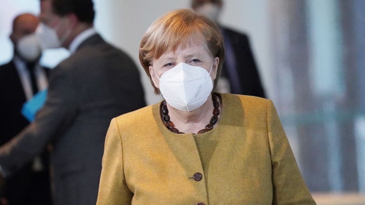 В събота канцлерът Ангела Меркел призова за национално усилие за