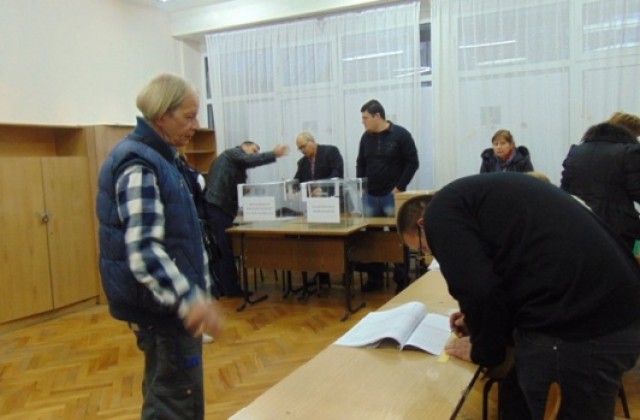 Всички избирателни секции отвориха навреме в столицата предаде БГНЕС В София