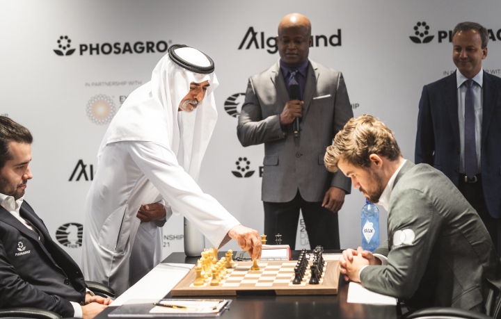 Пето поредно реми в битката за шахматната коронаСветовният шампион Магнус