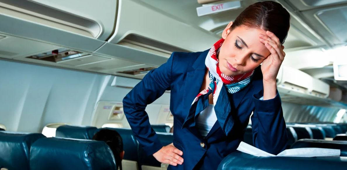 Стюардесите на различни авиокомпании разкриха най странните претенции на богатите и