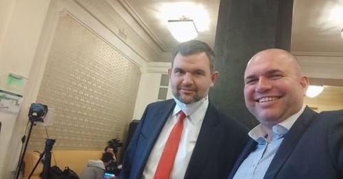 Владислав Панев подаде оставка като зам председател на парламентарната група на