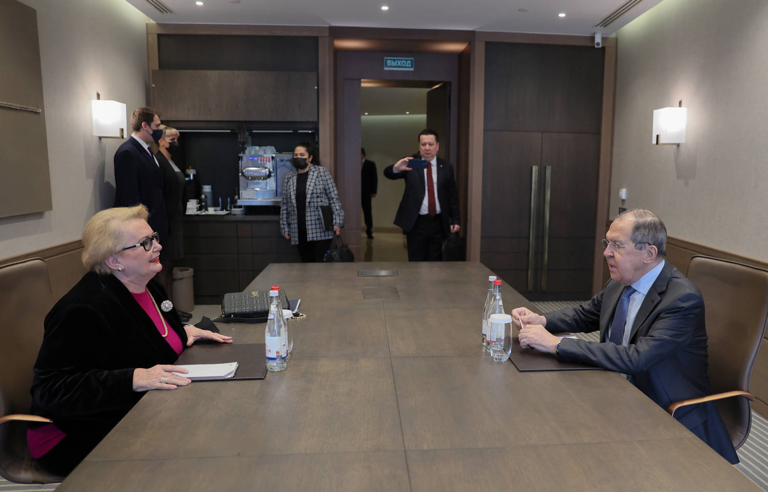 Босненският външен министър Бисера Туркович се срещна с руския си