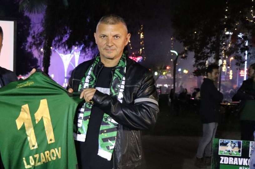 Здравко Лазаров е дългогодишен футболист минал през десетки отбори Бивш