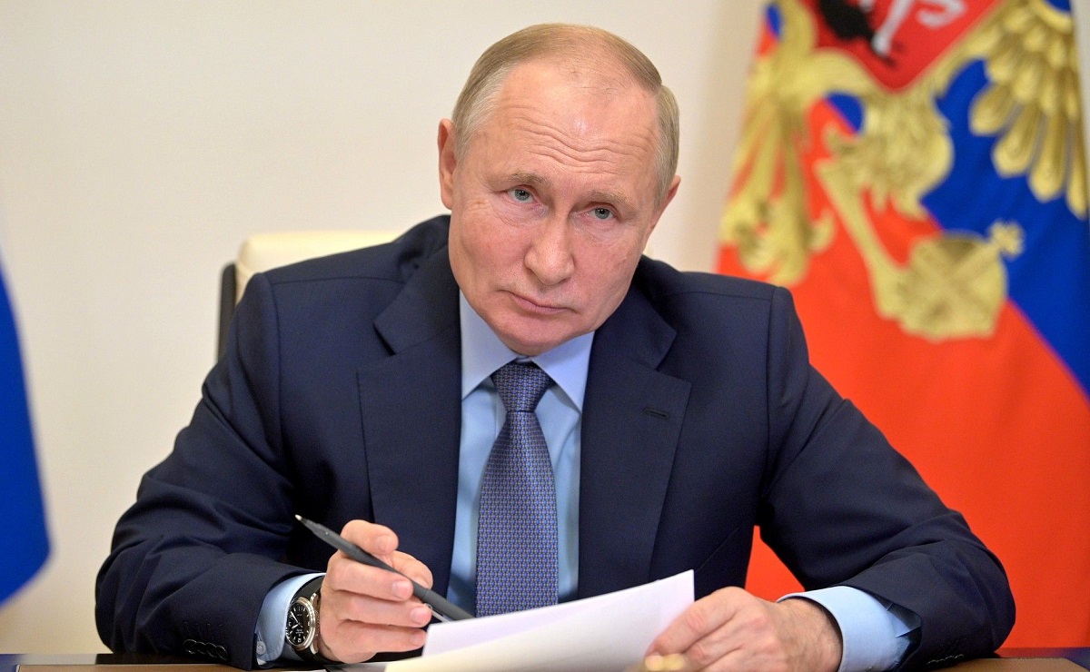 Руският президент Владимир Путин подписа закон, предвиждащ доживотен затвор за