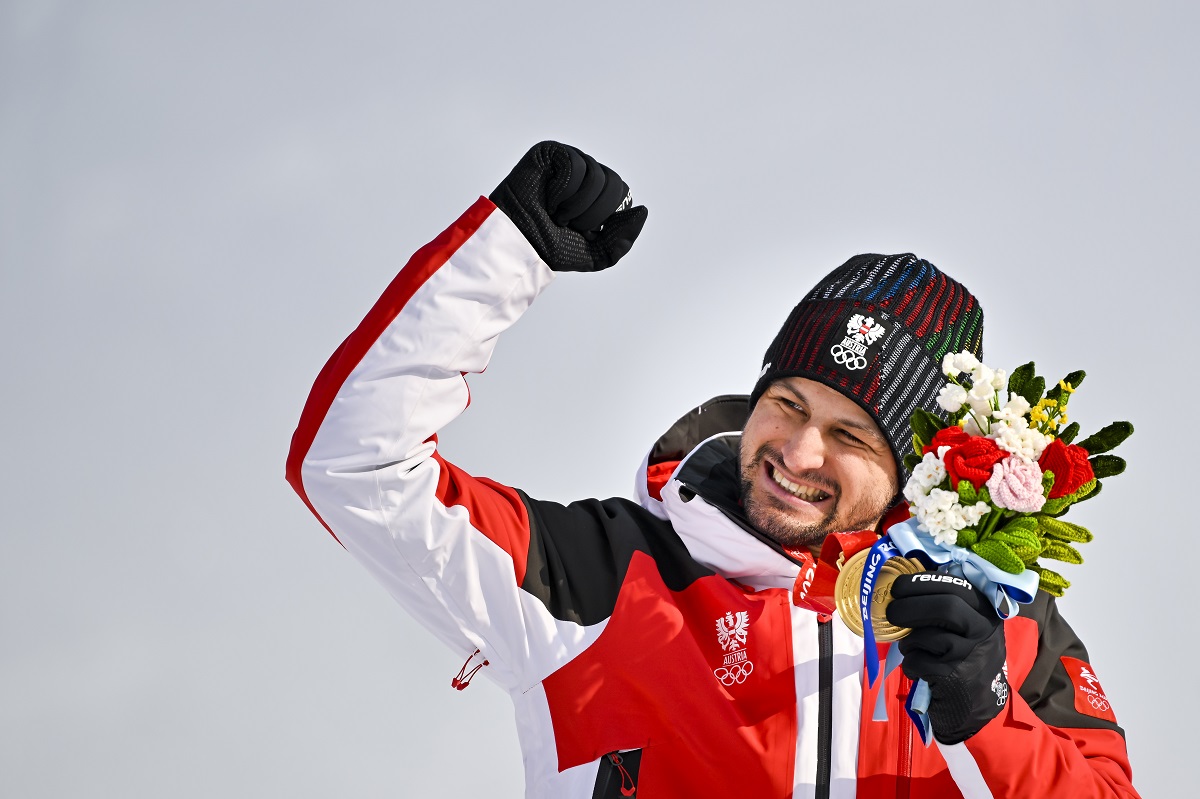 Австриецът Йоханес Щролц спечели олимпийската титла в комбинацията Той стъпи