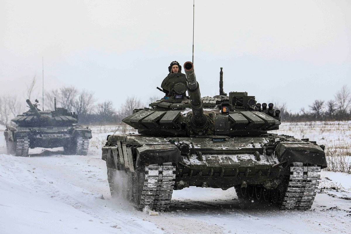 Москва обяви че изтегля част от военните си които бяха