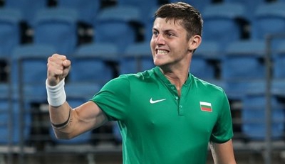 Българският национален отбор по тенис води с 2 0 след първия