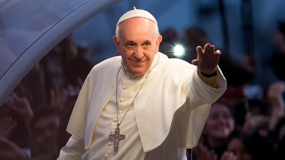 Папа Франциск призова в неделя за великденско примирие в Украйна