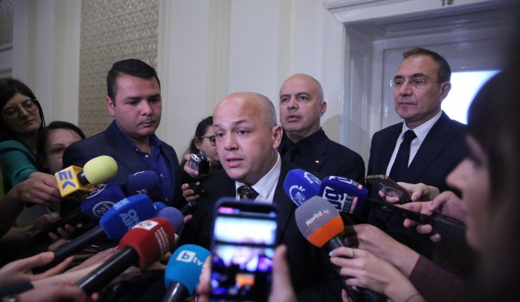 „Днес българският парламент прие едно добро и разумно решение. Решение,