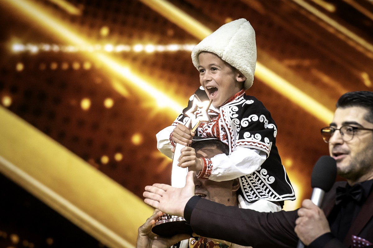 6-годишният гайдар Стефан Иванов е победителят в осмия сезон на