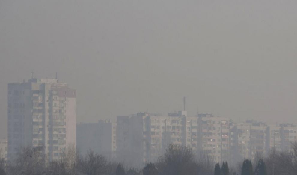 За първи път въздухът в София се изследва за наличие