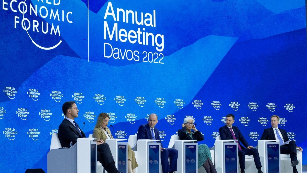 Юри МИХАЛКОВПо принцип световните икономически форуми в Давос обсъждат глобалния