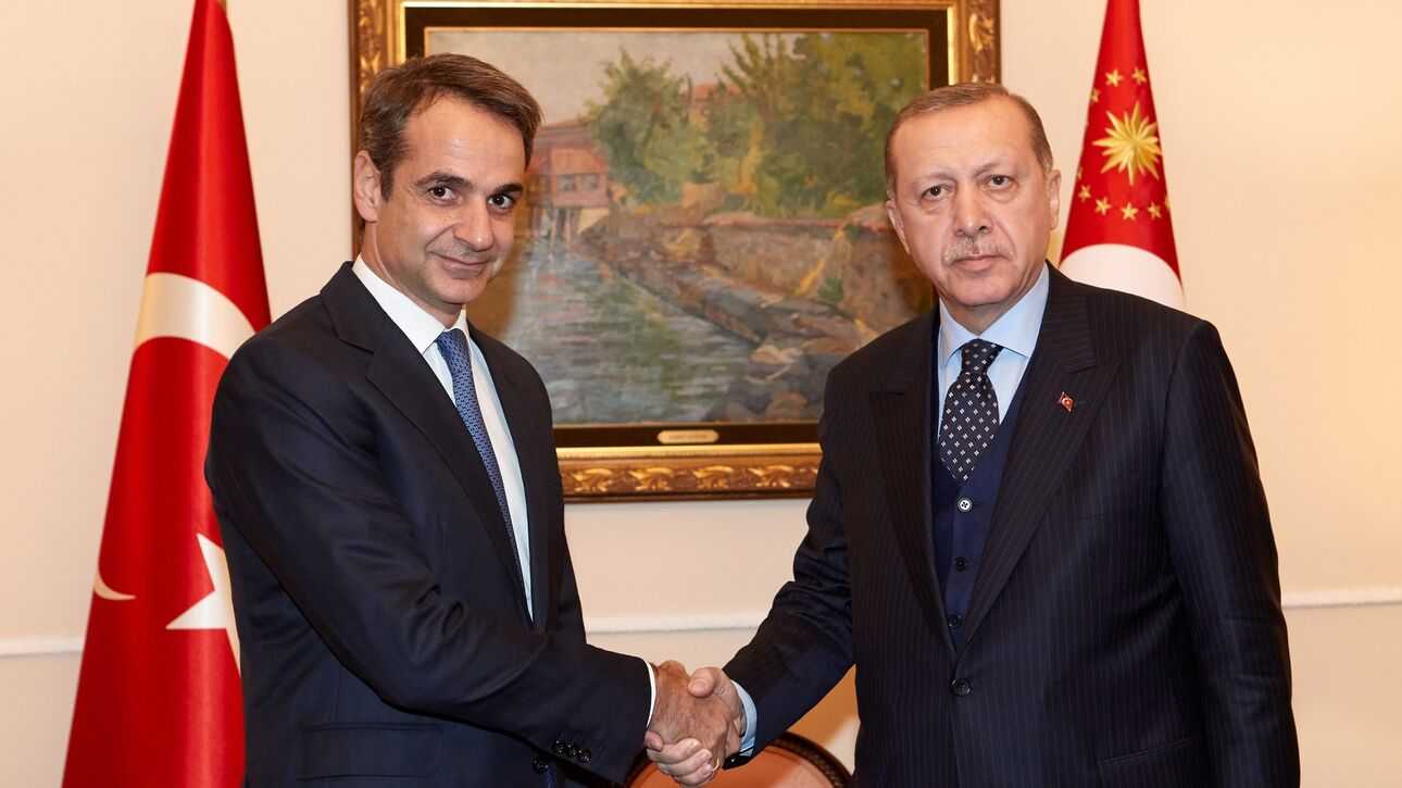 В поредица от туитове на гръцки език турският президент директно