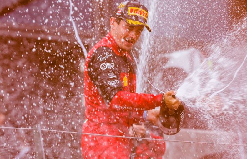 Шарл Льоклер Монако Ферари записа изненадваща но и категорична победа