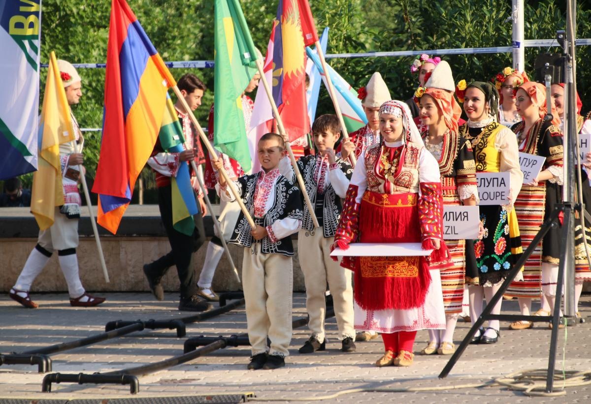 Международният фолклорен фестивал Витоша се завърна още по цветен още по зрелищен