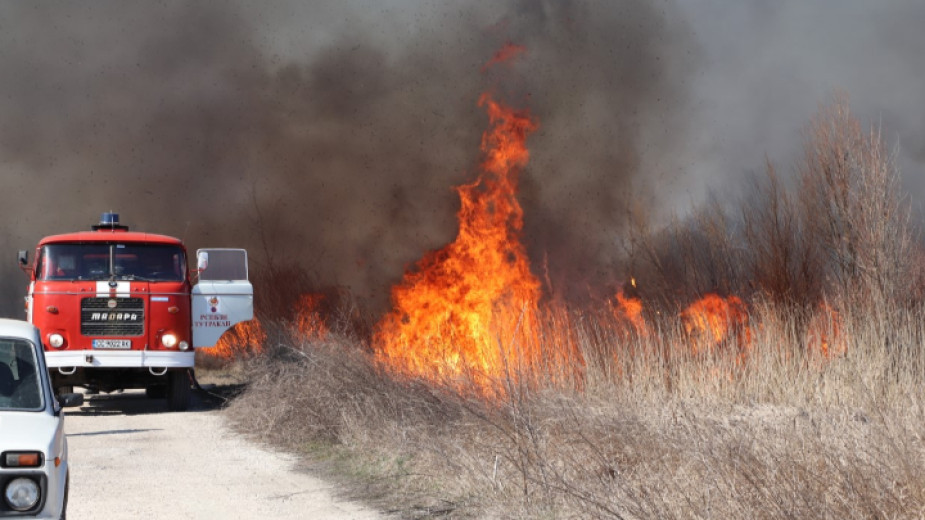 Повишава се рискът от пожари на територията на Ямболска област
