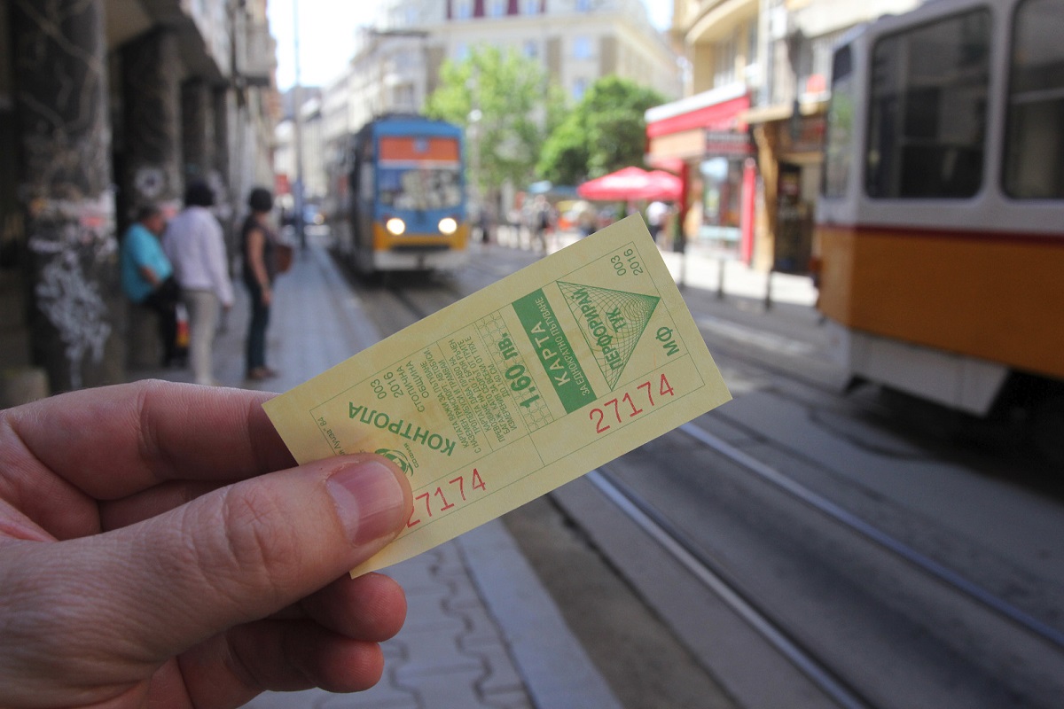 Деси ВЕЛЕВАНовите цени на билетите и картите в столичния общински