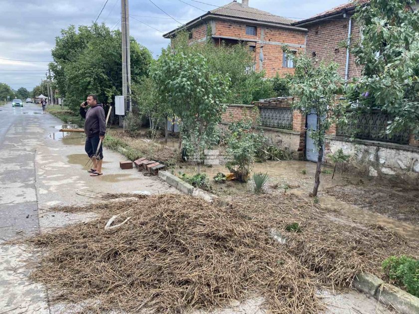 48 часа след водното бедствие което сполетя селата по поречието
