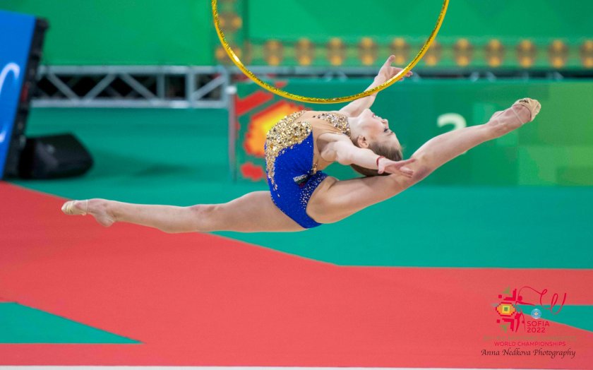 Българската състезателка Стилияна Николова спечели бронзов медал в многобоя на