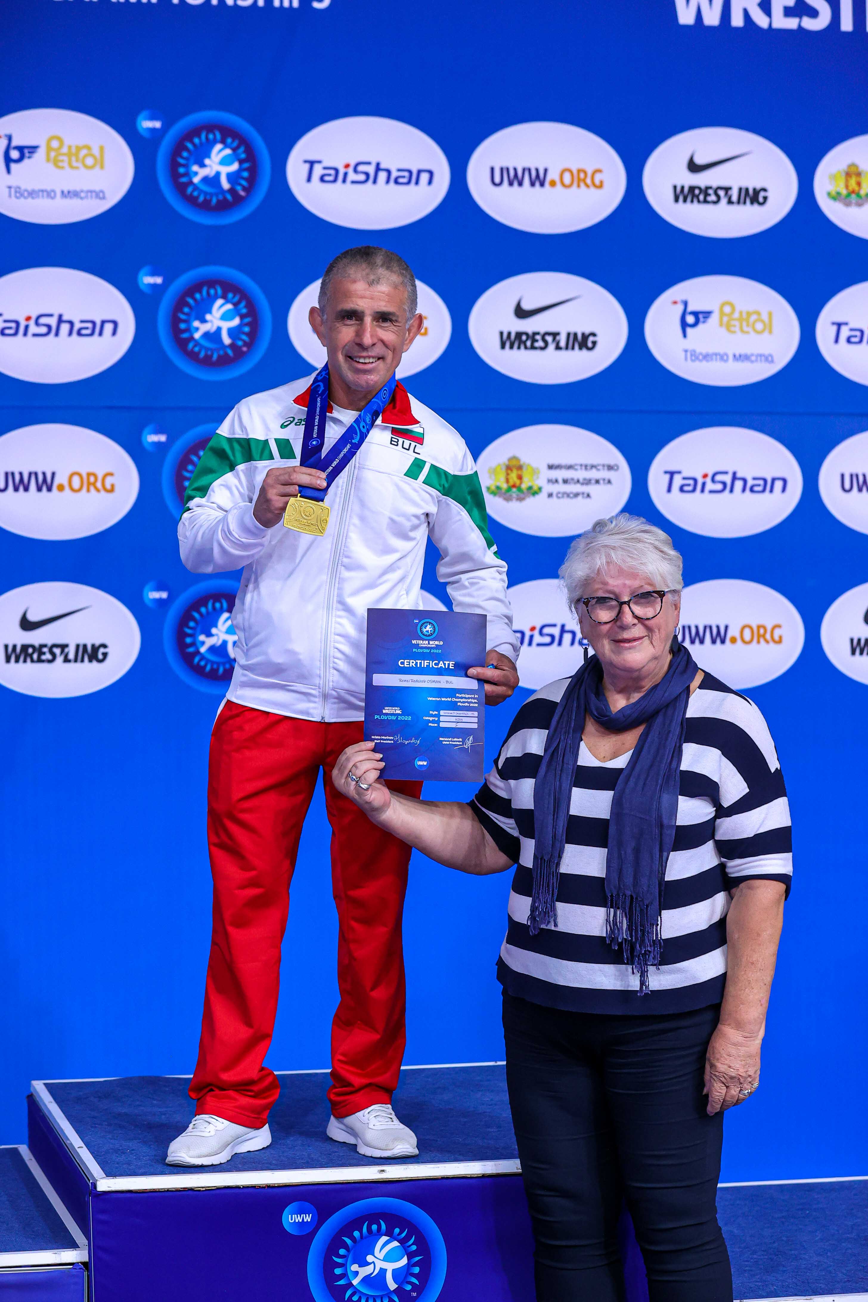 Драгомир Стойчев донесе шести медал за ветераните от световното по