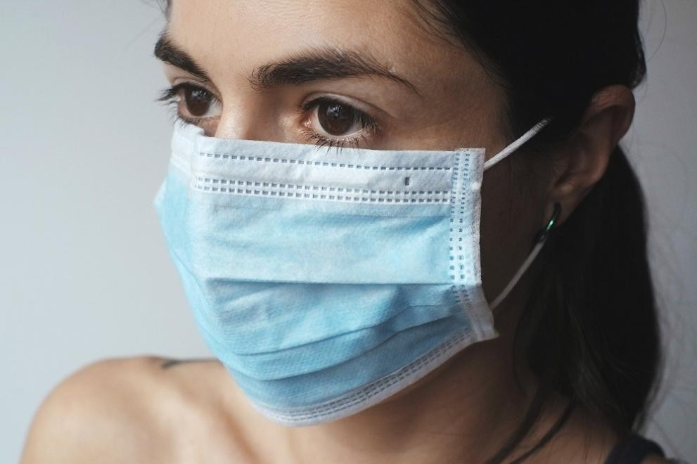 Изискването за носене на предпазни маски в лечебните заведения се удължава