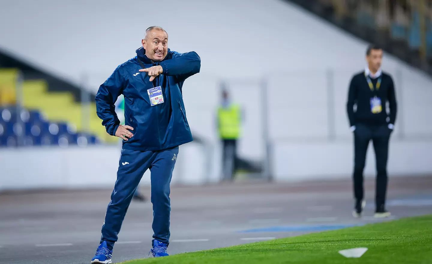 Група от 16 футболисти определи старши треньорът на Левски Станимир