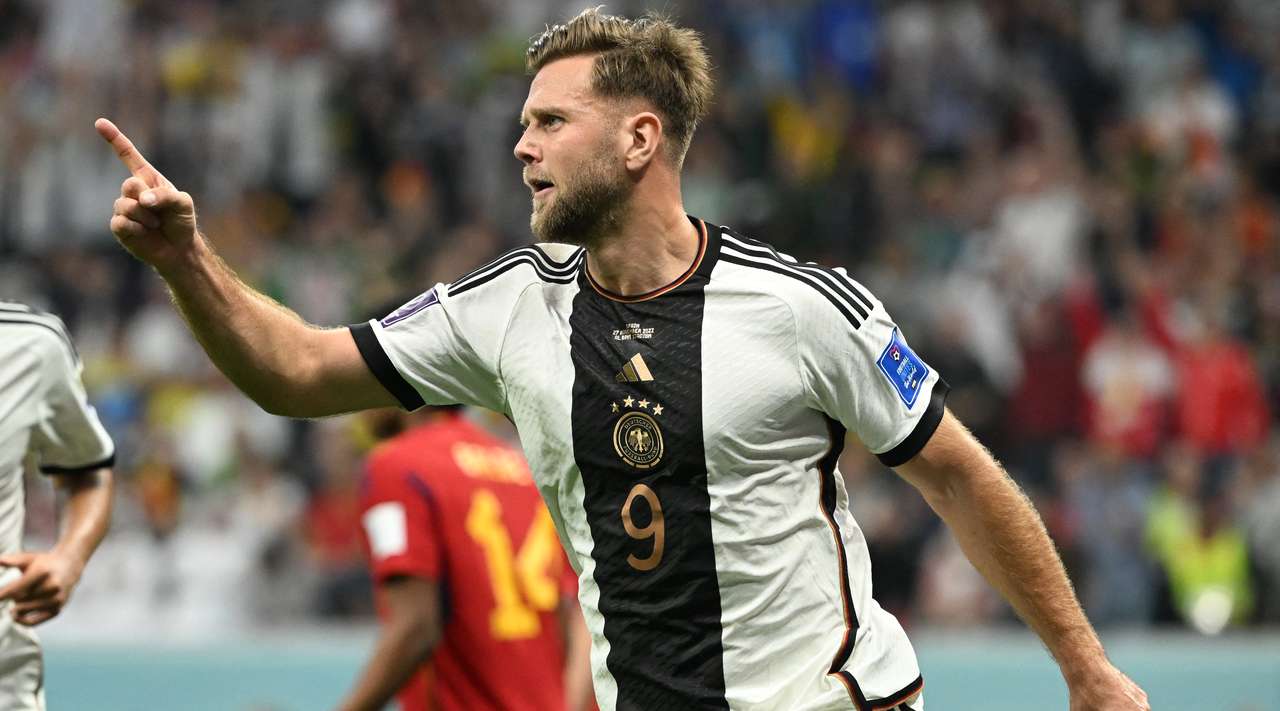Германия се размина с втора загуба на Световното първенство в