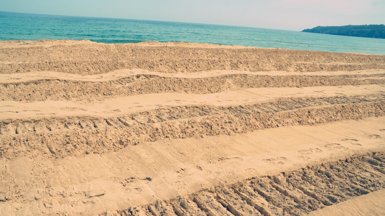 Изкопът край дюните между Несебър и Равда е незаконен, инфолмира