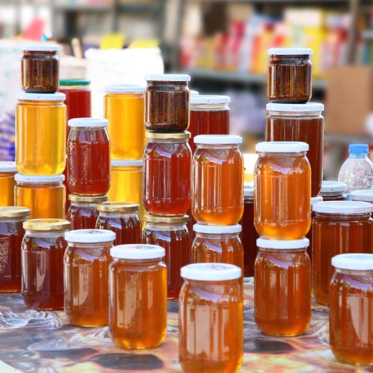 60-65 тона мед са произвели и складирали стопаните от община