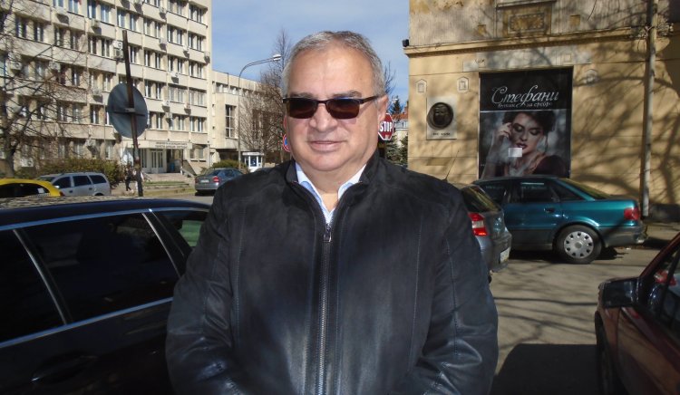 Водачът на листата на БСП в Кюстендил Бойко Клечков положи
